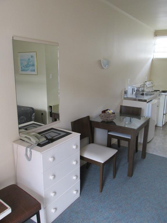 Dilworth Motel Окленд Екстер'єр фото